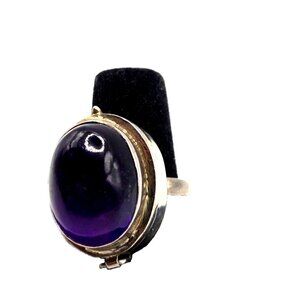Vintage Sterling Silver Poison Ring with Amethyst Cabochon size 8